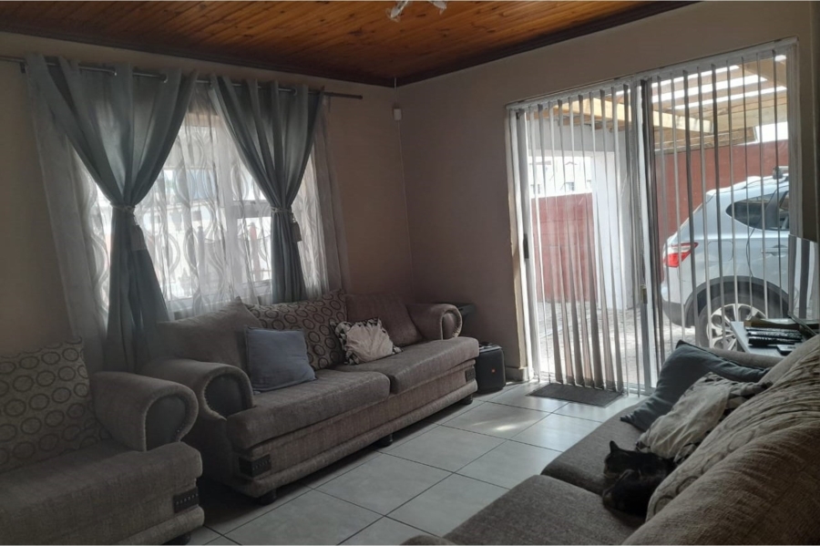 3 Bedroom Property for Sale in Malibu Village Western Cape